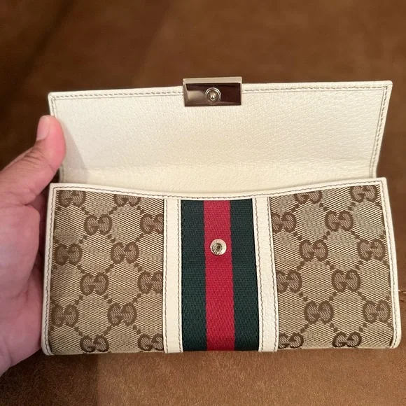 Gucci Ivory Leather/Canvas Monogram with Sherry Line Bifold Long Wallet - Picture 4 of 16